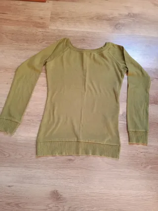 Jersey verde manga larga talla M