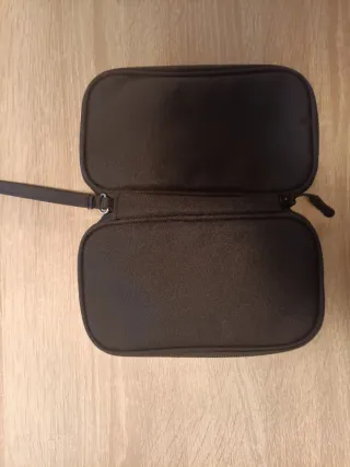 Bolso organizador accesorios negro y gris