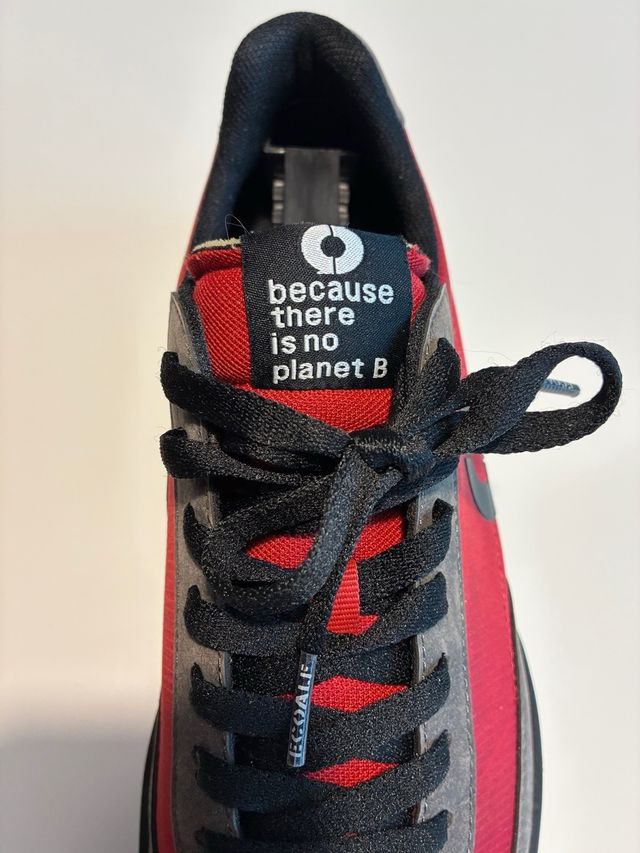 Zapatillas Ecoalf Rojas y Grises