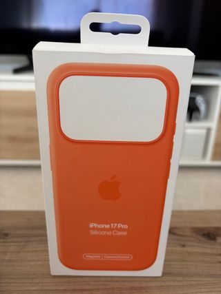 Funda iPhone 17 Pro Silicona Naranja MagSafe