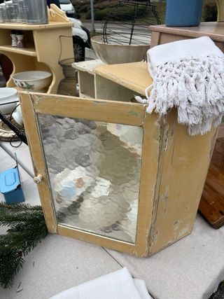 Vetrinetta in legno e vetro