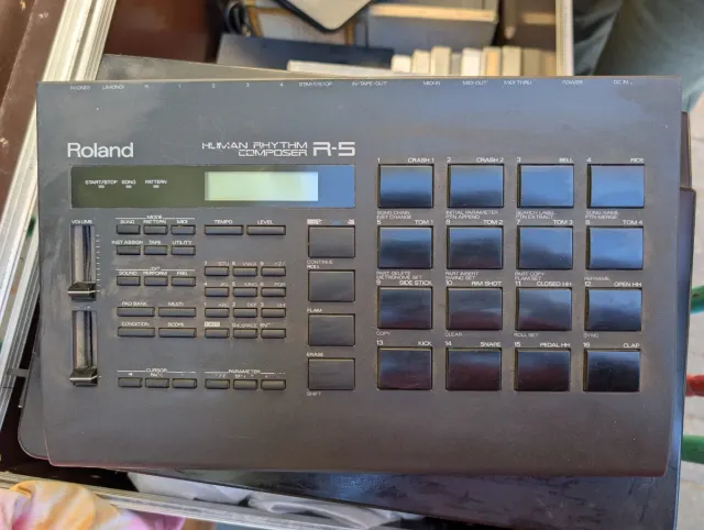 Roland R-5 Human Rhythm Composer