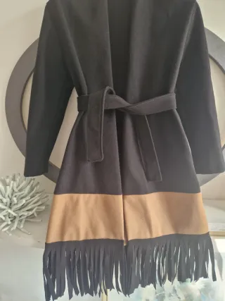 Abito Rinascimento beige e nero,