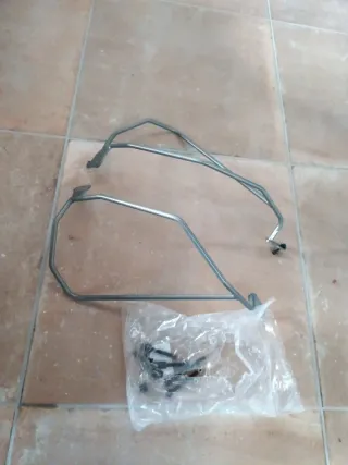 Alforjas Givi + Soportes Honda CB 600 Hornet