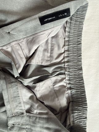 Pantalón de vestir gris talla L
