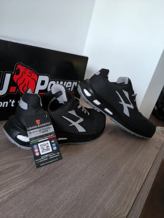 Zapatillas U-Power Negras y Grises