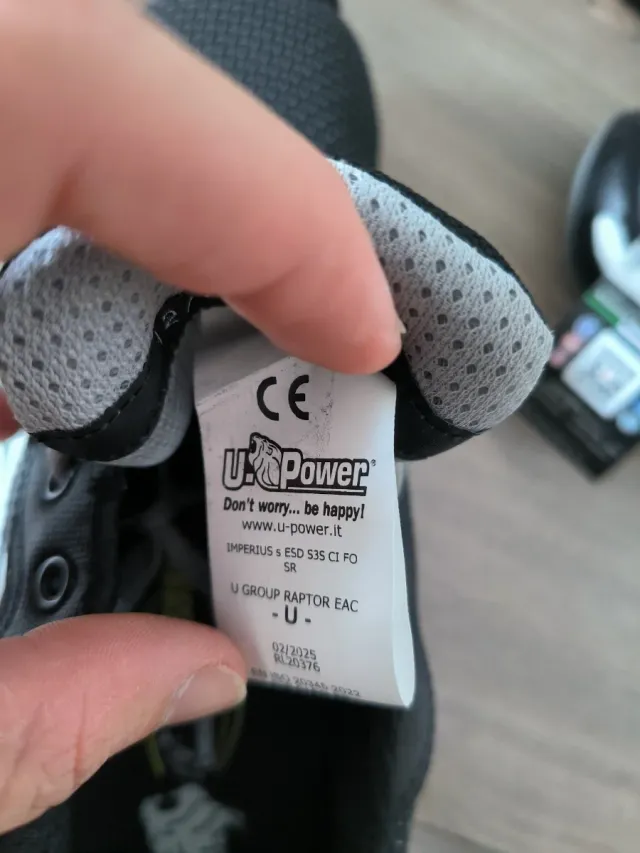 Zapatillas U-Power Negras y Grises