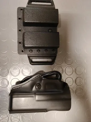 Fondina Safariland 5198 nuova + 2 porta caricatori