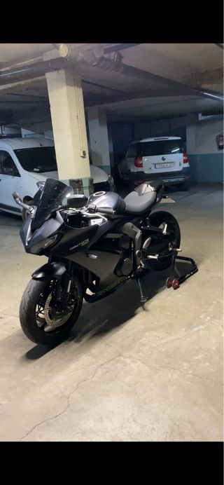 Triumph Daytona 660