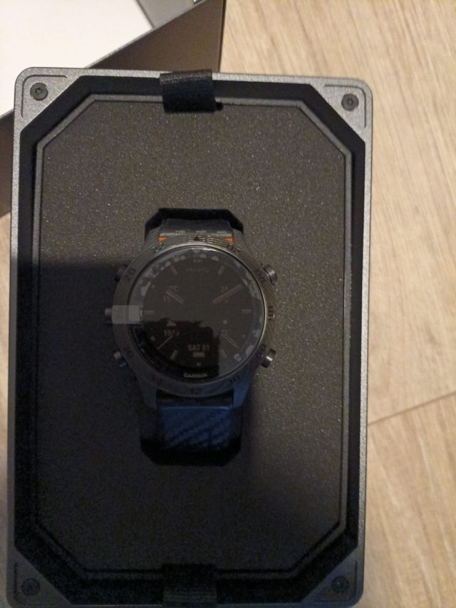 Garmin MARQ Commander Gen 2 Carbon Edition Kit