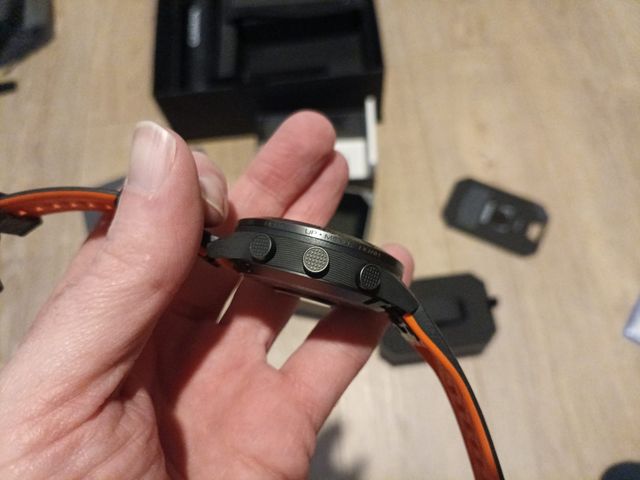 Garmin MARQ Commander Gen 2 Carbon Edition Kit