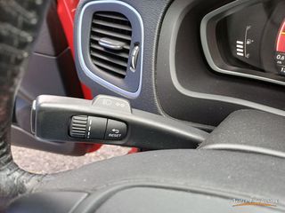 VOLVO V40 2.0 D2 KINETIC