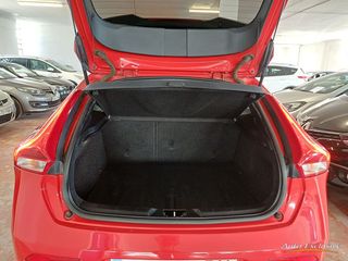 VOLVO V40 2.0 D2 KINETIC