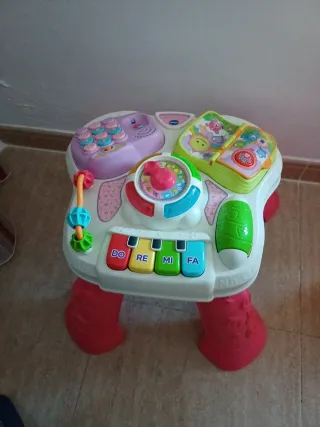 Mesa Parlanchina VTECH 2 en 1