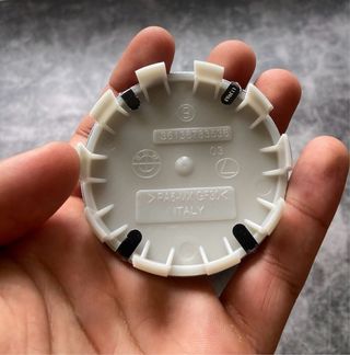 tapabujes BMW Negros 68mm