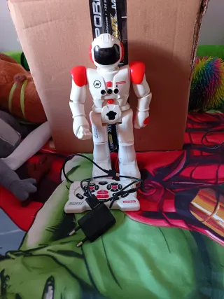 Robot Ninco con Mando a Distancia