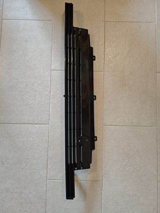 Parilla delantera / Grelha frontal Renault Super 5