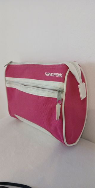 Lote 2 neceseres Think Pink y negro