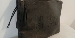 Lote 2 neceseres Think Pink y negro