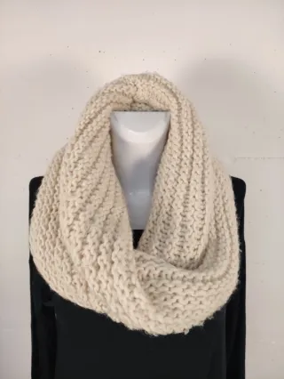 Sciarpa scaldacollo Timberland colore Panna.