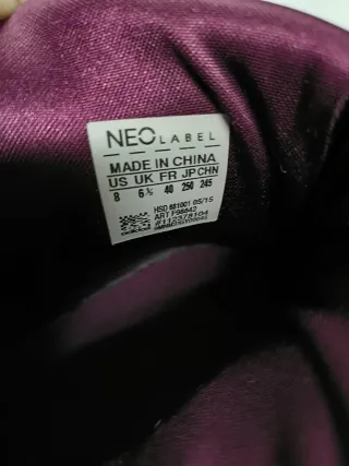 Zapatillas Adidas altas negras y moradas