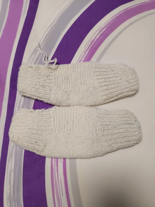 Patucos de lana hechos a mano