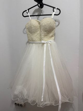 Vestido blanco perlas y tul