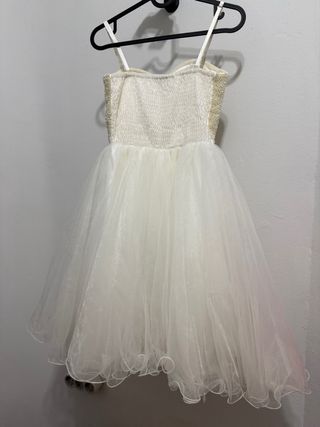 Vestido blanco perlas y tul