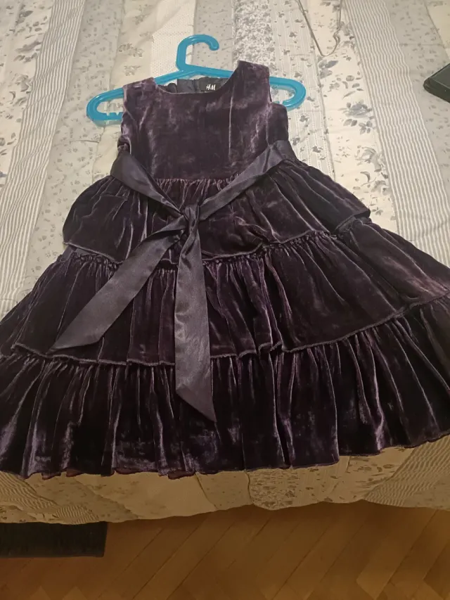 Vestido terciopelo morado H&M 5-6 años