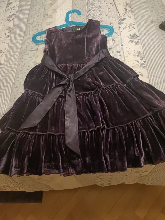 Vestido terciopelo morado H&M 5-6 años