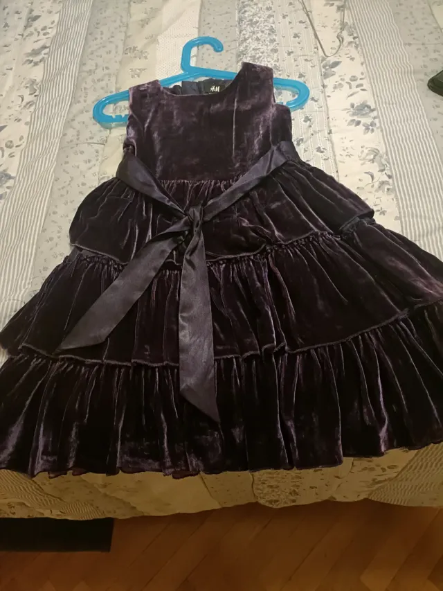Vestido terciopelo morado H&M 5-6 años