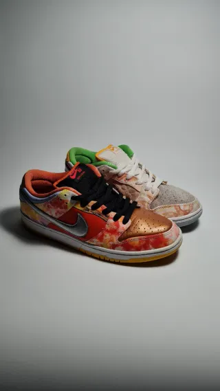 Nike Dunk Low SB Street Hawker size 44.5