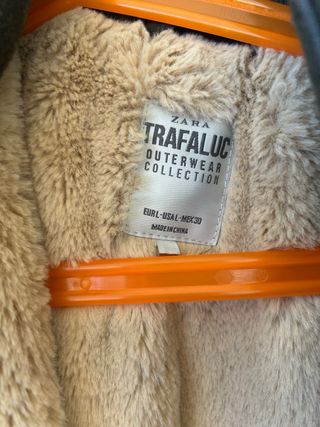 Trafaluc Chaquetón Verde Talla M con Capucha