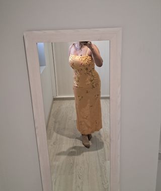 Vestido largo dorado floral