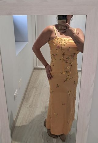 Vestido largo dorado floral