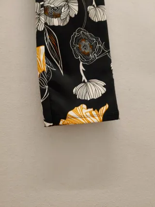 Stupendi Pantaloni morbidi fioriti Tg. S