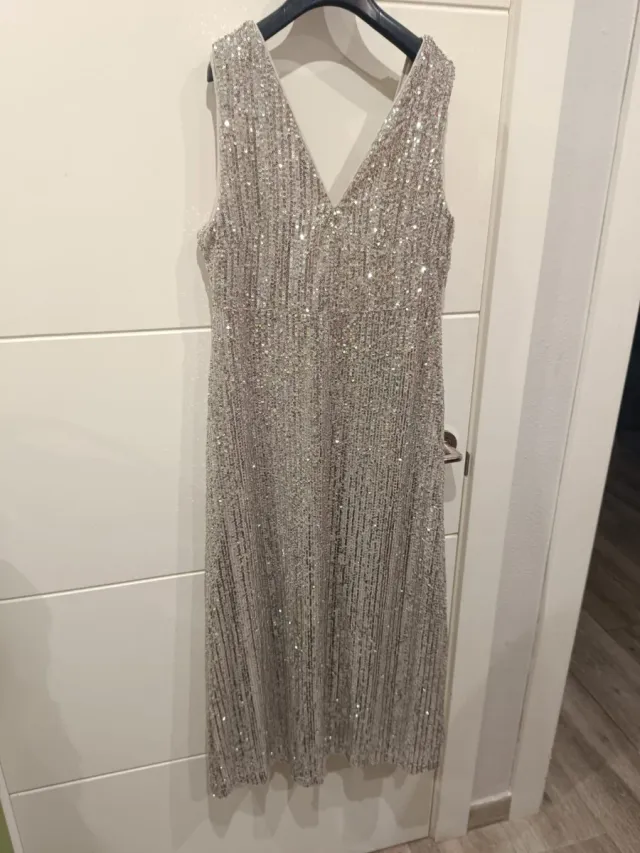 Vestido de fiesta plateado lentejuelas