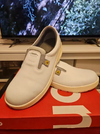 Zapatos seguridad ABEBA T43 Nuevos