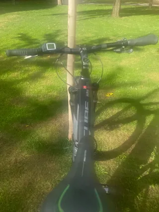 Bicicleta Eléctrica Cube