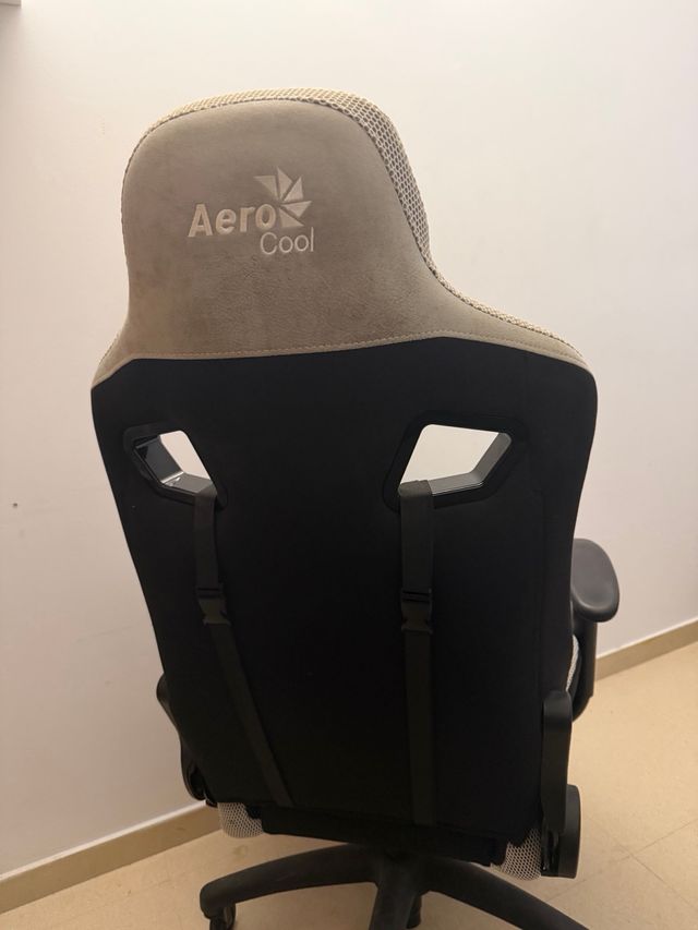 Silla Gaming AeroCool Negra y Gris