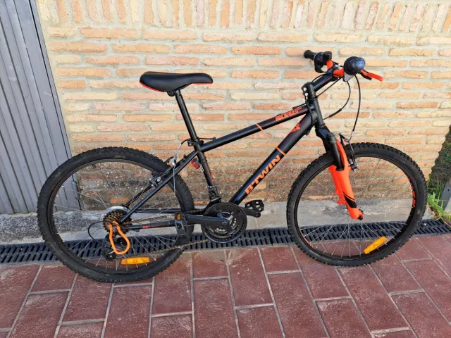Bicicleta infantil B'TWIN Rockrider Usada muy poco