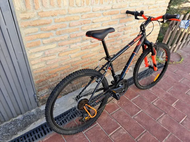 Bicicleta infantil B'TWIN Rockrider Usada muy poco