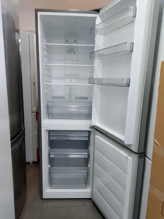 Nevera Daewoo plateada