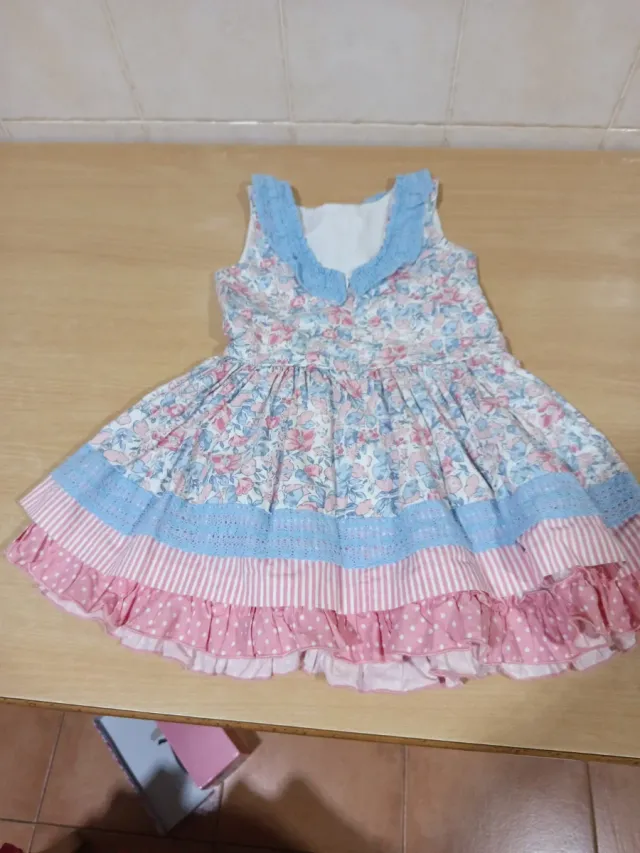 Vestido niña talla 6 años floral con chaqueta
