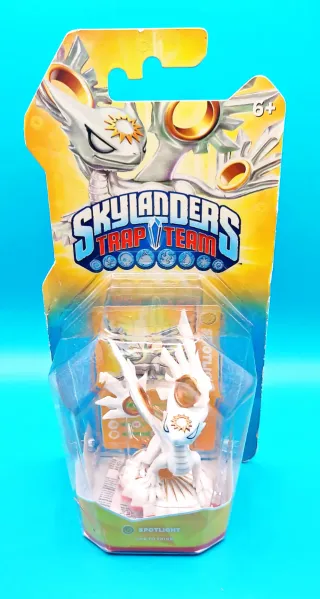Lotto 7 Skylanders Trap Team Spotlight Luce Master