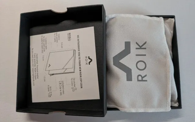 Cartera Roik Zip Coin Minimalista Negra