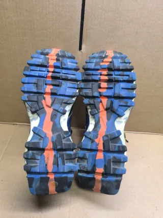 Zapatillas deportivas multicolor diseño único