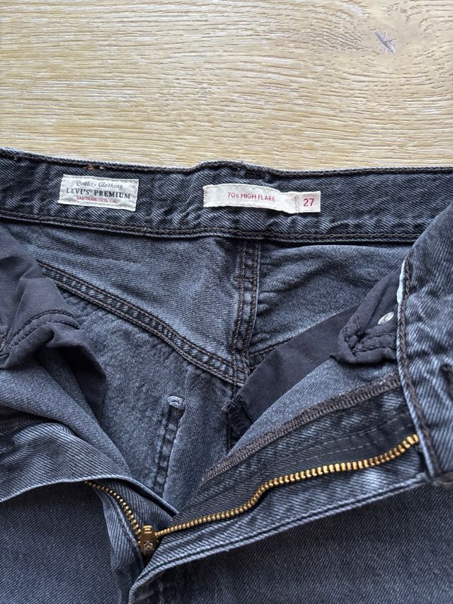 Pantalón Levis Flare