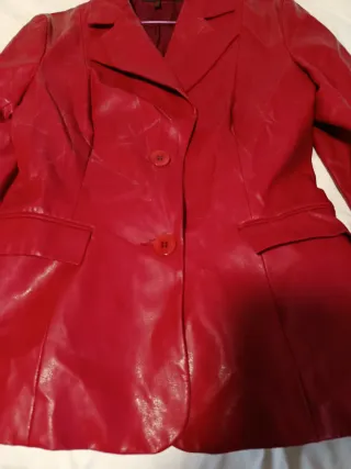 Chaqueta Zara Piel Roja