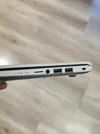 Portátil Asus Vivobook F415EA-EK153